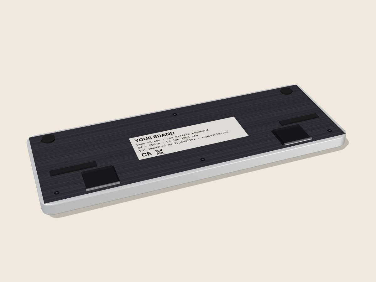 Demo 65 Low văzută de dedesubt, cu eticheta CE – randare 3D